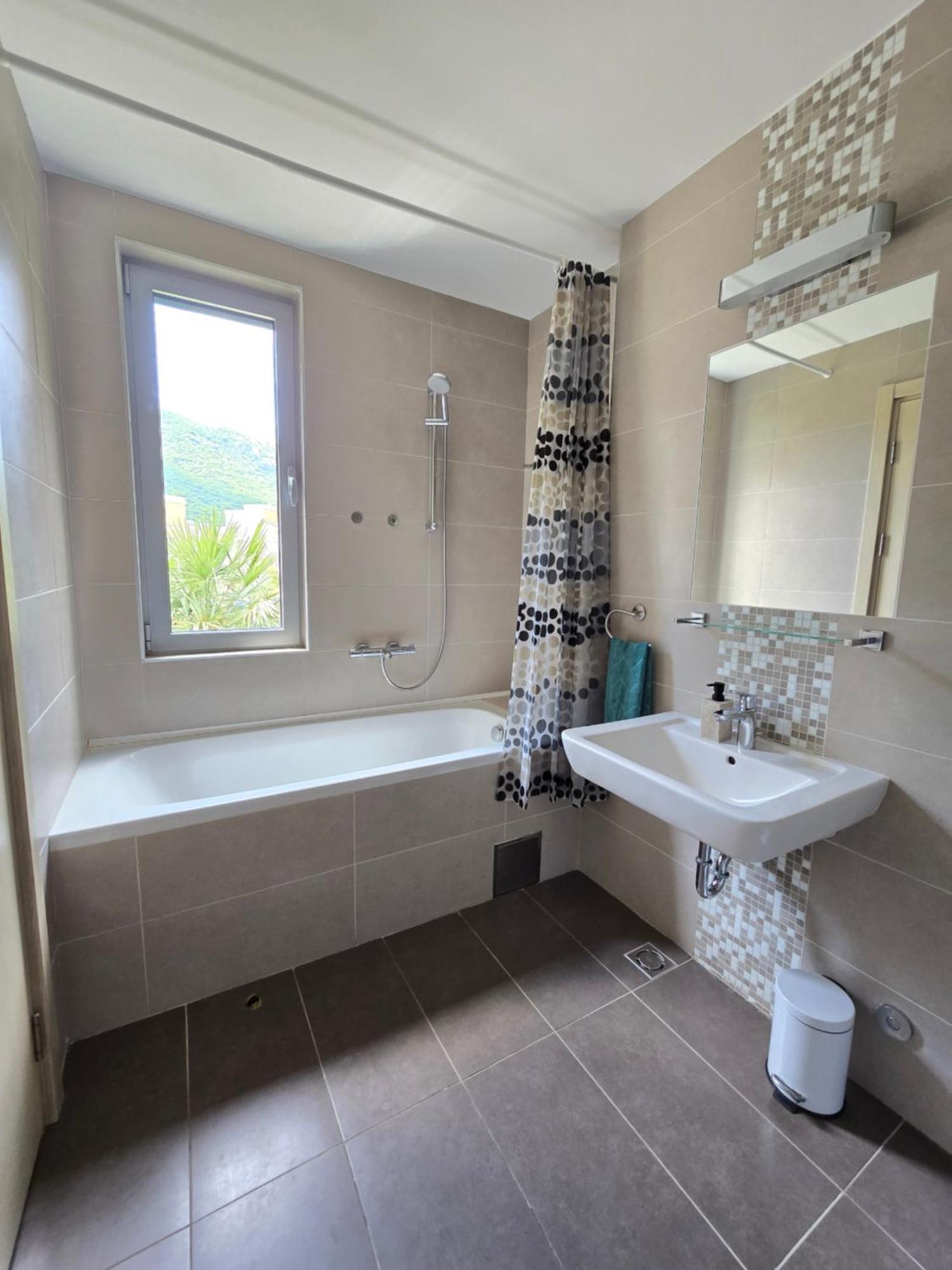 Lavender Bay Apartment Dee B02 Долни Морин Екстериор снимка